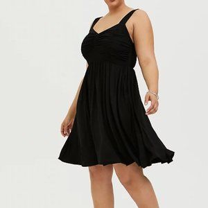 SUPER SOFT BLACK RUCHED SKATER DRESS SIZE 2